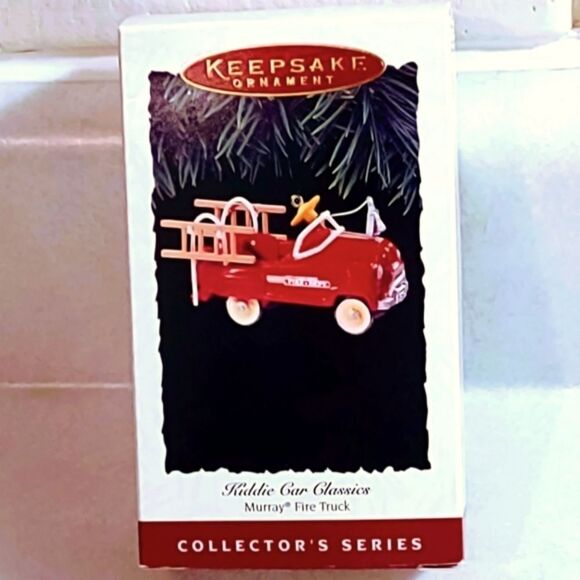Hallmark keepsake ornament (MURRAY FIRE TRUCK) CAST METAL DATED 1995 NEW IN BOX - Picture 1 of 4
